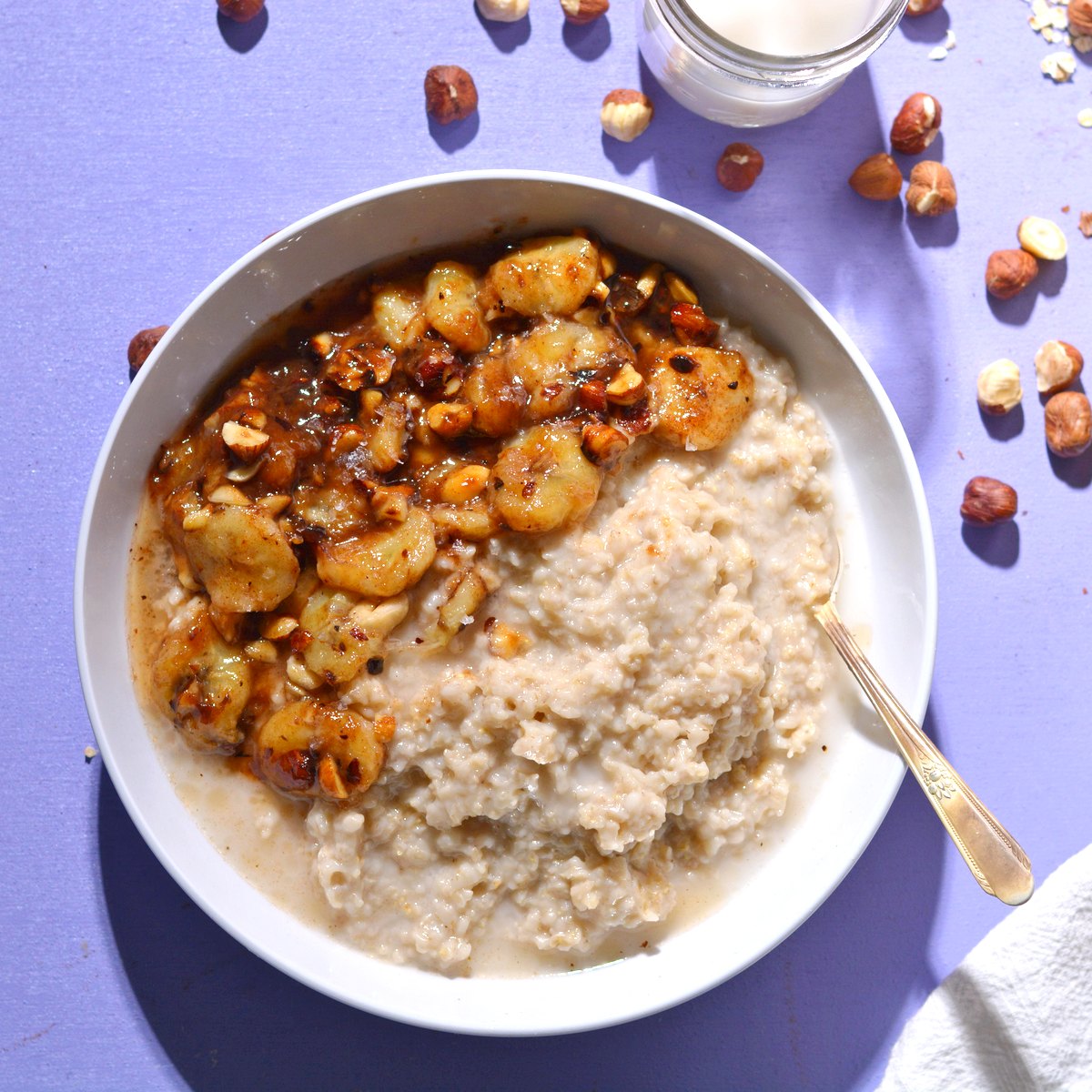Overhead of oatmeal topped with caramelized bananas.